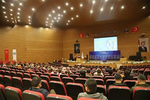 Aksaray Üniversitesinde mezunlar buluşması heyecanı yaşandı